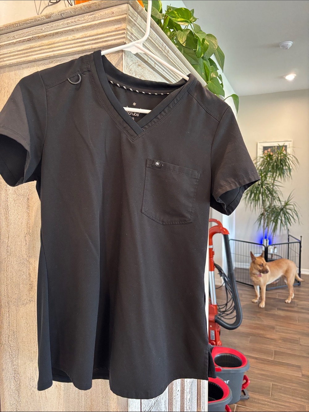 Black V-Neck women’s SCRUB SET